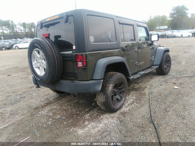 1C4BJWDG9FL649643 Jeep Wrangler Unlimited Sport