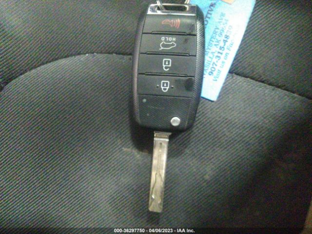 KNDJP3A52H7473185 KIA SOUL +