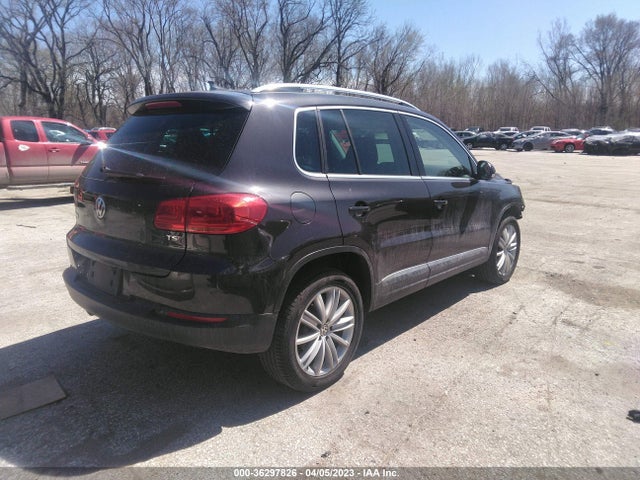 WVGAV7AX3GW588764 Volkswagen TIGUAN SE