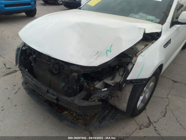 KNAGM4A70F5553455 KIA Optima Lx
