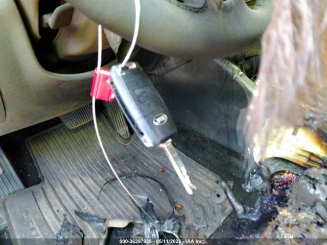5XXGT4L33JG188385 KIA Optima S