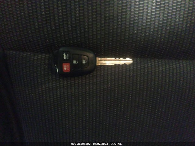 Toyota COROLLA SE 2019 5YFBURHE0KP885018 Image 11