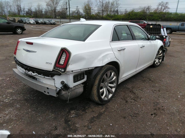 2C3CCAEG8JH127211 Chrysler 300 Limited