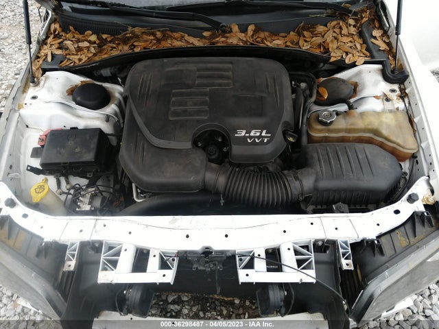 2C3CCABG3JH227401 Chrysler 300 300s