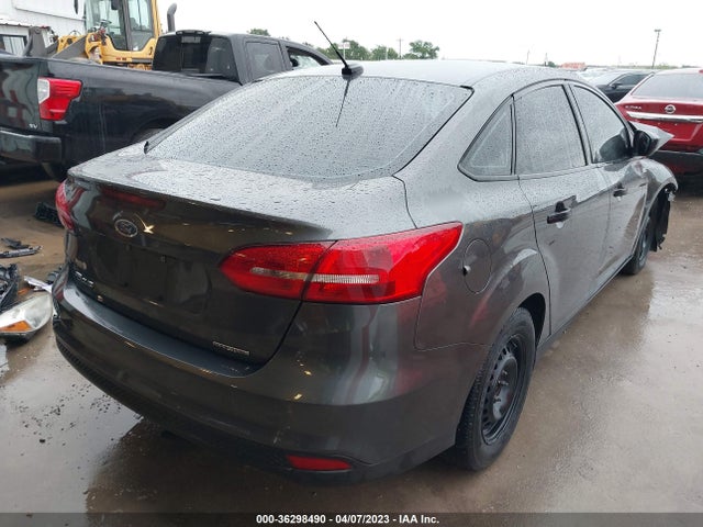 Ford FOCUS S 2015 1FADP3E24FL368381 Image 4