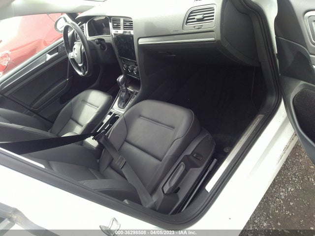 2018 Volkswagen Golf, VIN: WVWPR7AU7JW912721