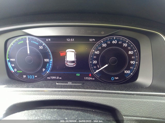 2018 Volkswagen Golf, VIN: WVWPR7AU7JW912721
