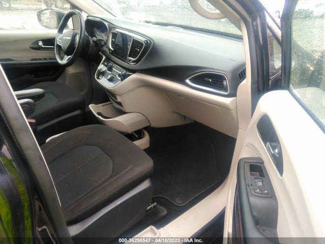 2020 Chrysler Pacifica Hybrid, VIN: 2C4RC1H74LR270607