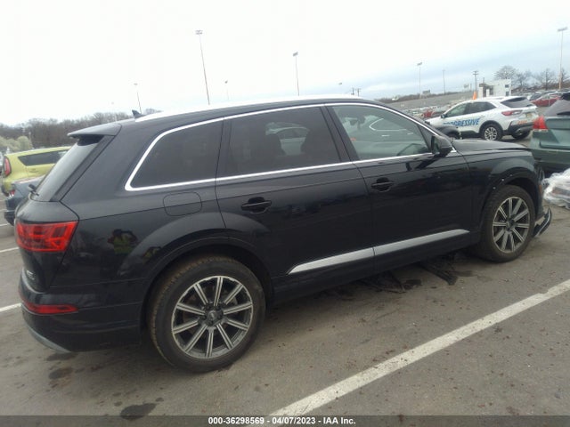 WA1LAAF72HD013240 Audi Q7 Premium Plus