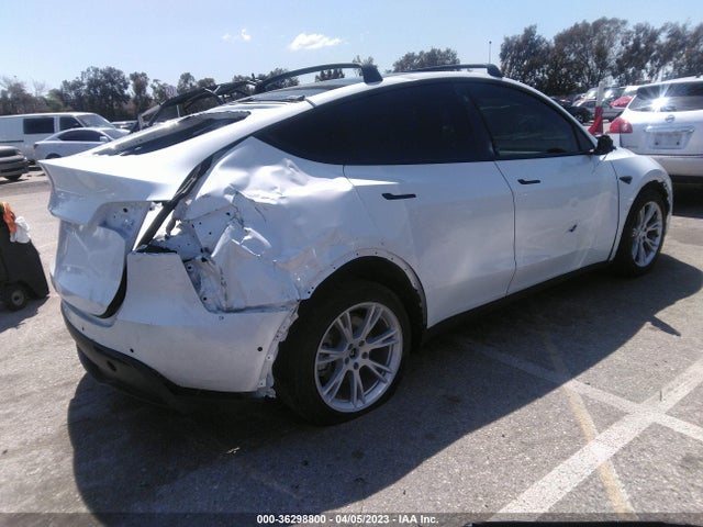 Tesla Model Y Long Range 2021 5YJYGDEE4MF273671 Image 6