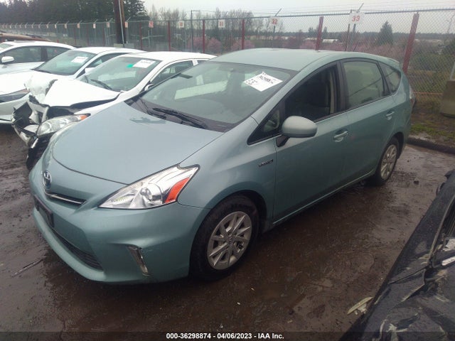 Toyota Prius V Two/three/five 2014 JTDZN3EU5E3299481 Image 2