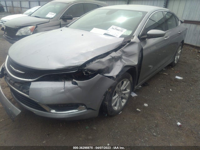 Chrysler 200 Limited 2016 1C3CCCAB4GN182650 Image 2
