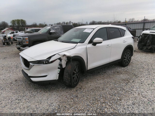 Mazda Cx-5 Touring 2018 JM3KFACM1J1409106 Image 2