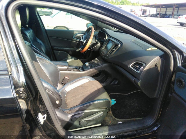 1C3CCCBG9FN533335 Chrysler 200 S