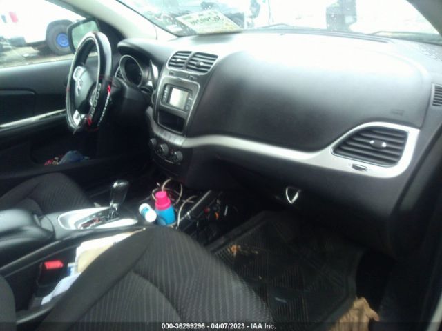 3C4PDCBG5JT242429 Dodge Journey Sxt