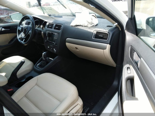 2017 VOLKSWAGEN JETTA 1.4T SE VIN: 3VWDB7AJ5HM226715