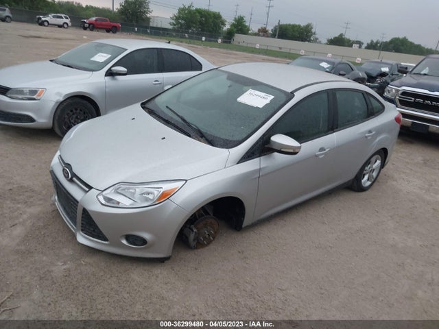 Ford FOCUS SE 2014 1FADP3F21EL440442 Image 2