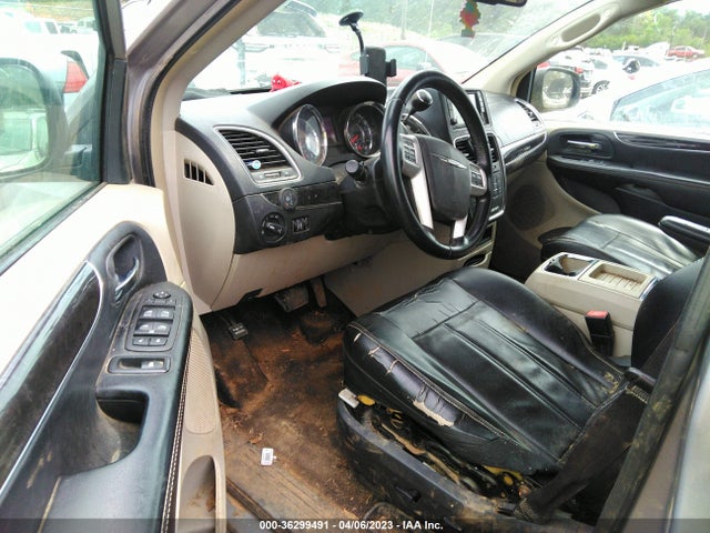 2C4RC1BG8ER359110 Chrysler Town & Country Touring