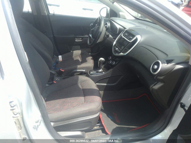 Chevrolet SONIC LT 2018 1G1JD6SH1J4120505 Image 7
