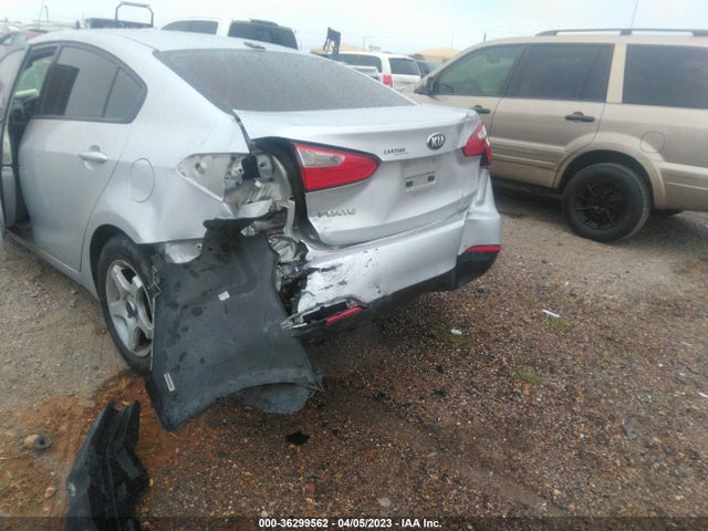 2015 KIA FORTE LX VIN: KNAFX4A68F5370010