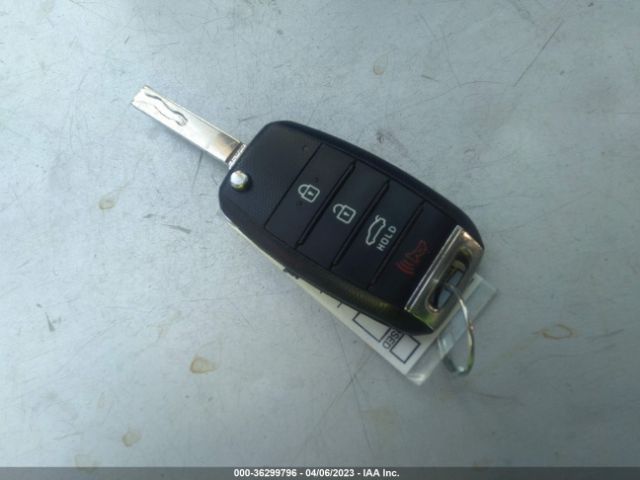 5XXGT4L38GG049779 KIA Optima Lx