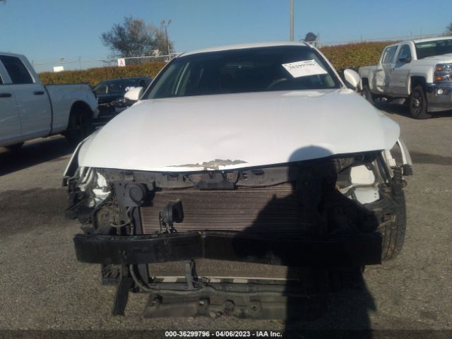 5XXGT4L38GG049779 KIA Optima Lx