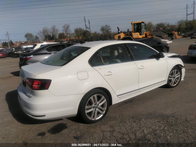 3VWL17AJ8HM282176 Volkswagen Jetta 1.8t Sel