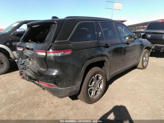 1C4RJHCG8N8584653 Jeep Grand Cherokee Trailhawk