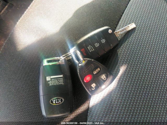 KNDPBCAC8F7771499 KIA Sportage Lx