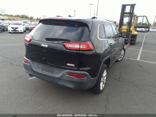 1C4PJLCB5EW186584 Jeep Cherokee Latitude