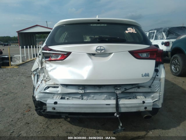 2016 Scion IM, VIN: JTNKARJE9GJ512828