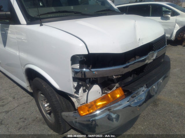 Chevrolet Express Passenger Lt 2018 1GAZGPFGXJ1330944 Image 8