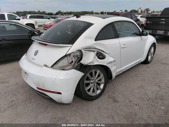 2018 Volkswagen Beetle, VIN: 3VWJD7AT6JM725317