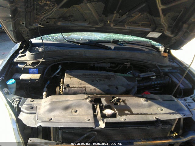2004 HONDA PILOT EX VIN: 2HKYF18574H570593