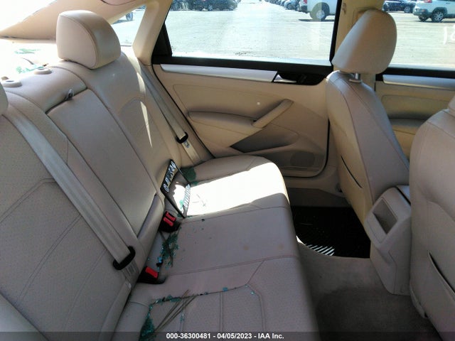 2012 VOLKSWAGEN PASSAT SE W/SUNROOF & NAV PZEV VIN: 1VWBP7A3XCC019872