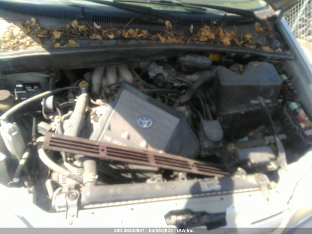 2001 TOYOTA SIENNA XLE VIN: 4T3ZF13C41U362279