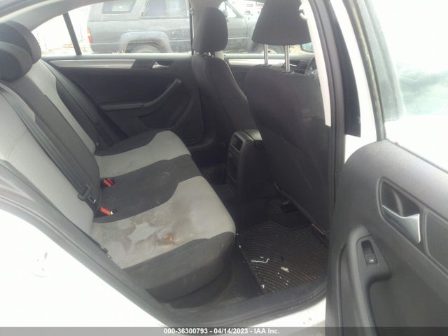 3VW2B7AJ6HM223927 Volkswagen Jetta 1.4t S