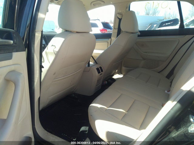 2010 VOLKSWAGEN JETTA SEDAN LIMITED VIN: 3VWRX7AJ5AM118947