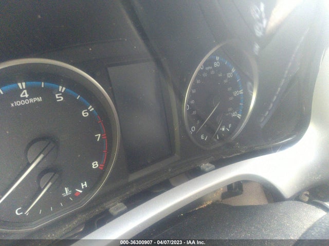 Toyota Rav4 Xle 2017 JTMWFREV4HJ114543 Image 7