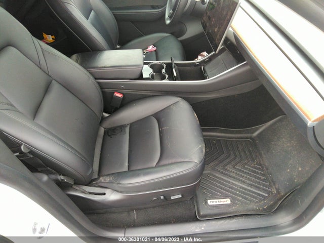Tesla Model Y Long Range 2020 5YJYGDEE8LF032159 Image 5
