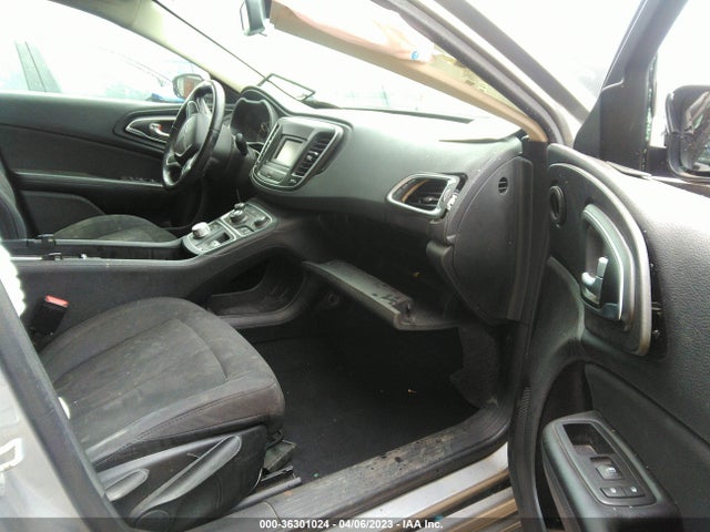 Chrysler 200 Limited 2016 1C3CCCAB9GN105885 Image 5