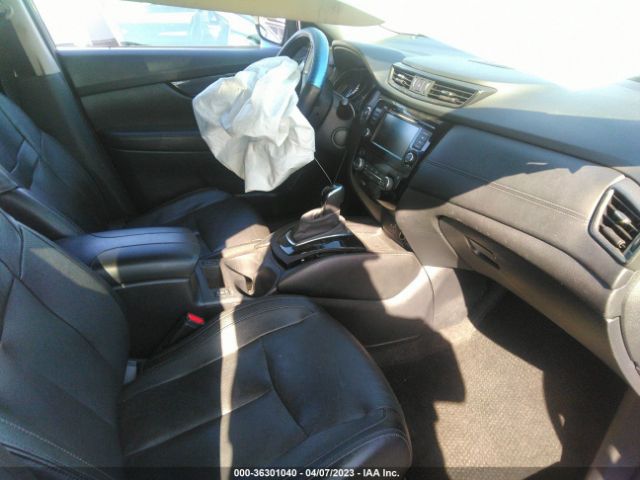 5N1AT2MT0JC737559 Nissan Rogue Sl