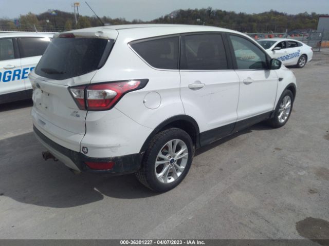 1FMCU9G97HUE34443 Ford ESCAPE SE