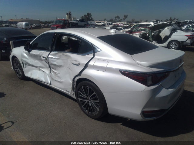 58ADA1C18NU018033 Lexus Es Es 300h