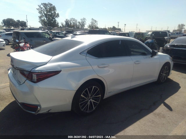 58ADA1C18NU018033 Lexus Es Es 300h