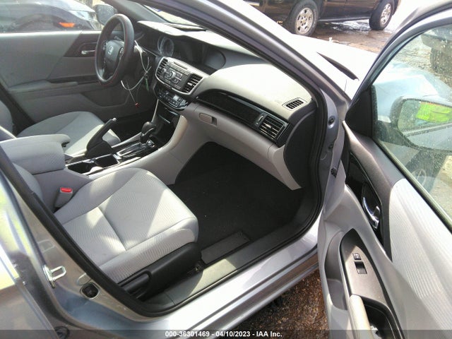 36301469 :رقم المزاد ، 1HGCR2F38GA118464 vin ، 2016 Honda Accord Sedan Lx مزاد بيع