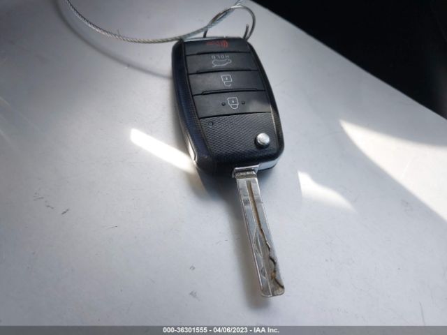 KNDJP3A53J7595642 KIA SOUL +
