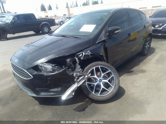 Ford FOCUS SEL 2017 1FADP3M21HL329168 Image 2