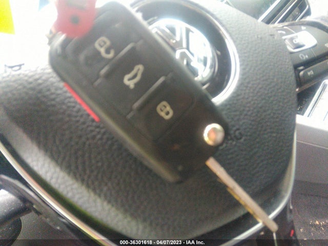 3VWL17AJ0HM397273 Volkswagen Jetta 1.8t Sel