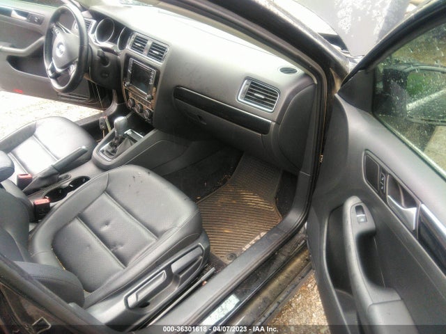 3VWL17AJ0HM397273 Volkswagen Jetta 1.8t Sel